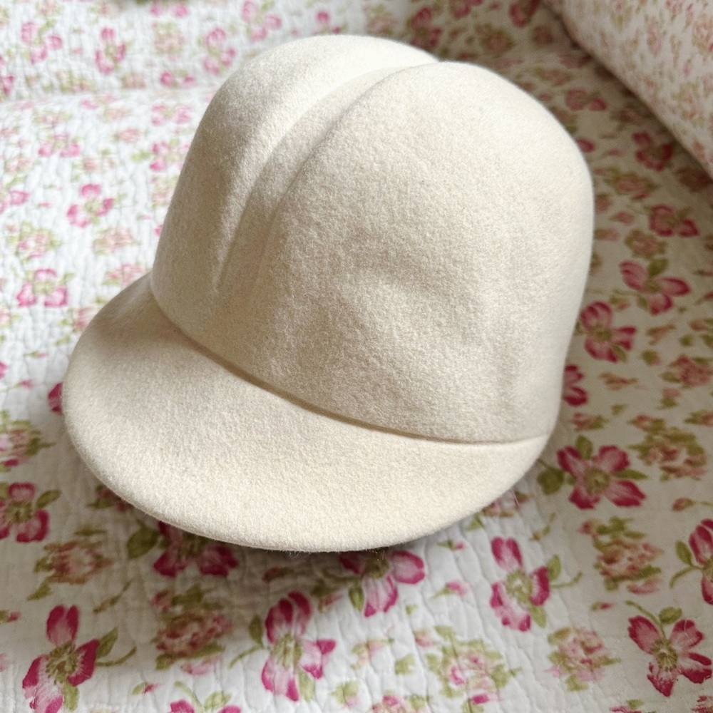 VINTAGE 60’S WOOL JOCKEY HAT IVORY CLOCHE BUCKET BOWLER WINTER FALL